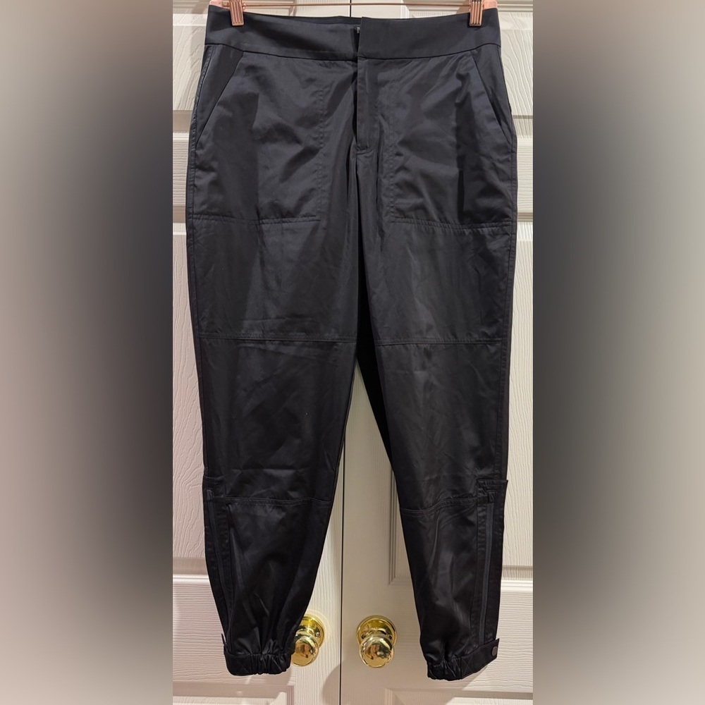 ATHLETA Radiant Black Jogger Pants Active Workout Outdoor Joggers Size 10